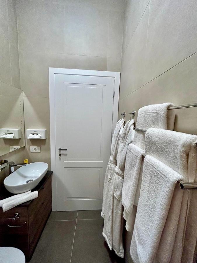 King'S Suite - Quiet And Refined In The Heart Of Milano Ngoại thất bức ảnh